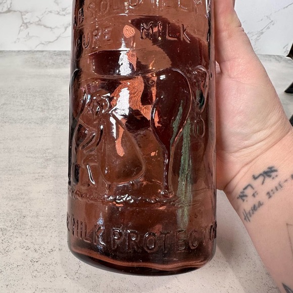 ABSOLUTELY Pure, Milk Purple Glass Bottle Milk the Milk Protector Decanter - Picture 4 of 10